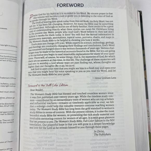 NIV the Woman's Study Bible by Thomas Nelson (2018, Hardcover) New. - Picture 6 of 11